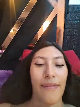 Queen Jen online show from May 29, 2026, 8:09 am