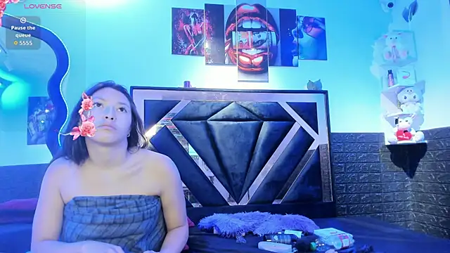 Queen Jen online show from June 2, 2026, 9:20 am
