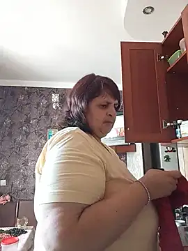 Snapshot of LisichkaOksana chatting on July 2, 2026, 5:46 am LisichkaOksana online show from July 2, 2026, 5:46 am