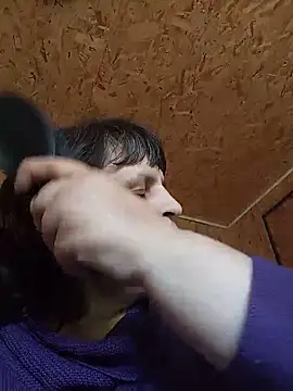 LisichkaOksana online show from May 27, 2026, 1:40 pm
