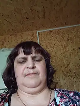 Snapshot of LisichkaOksana chatting on June 8, 2026, 9:43 am LisichkaOksana online show from June 8, 2026, 9:43 am