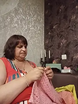 Snapshot of LisichkaOksana chatting on July 16, 2026, 7:33 pm LisichkaOksana online show from July 16, 2026, 7:33 pm