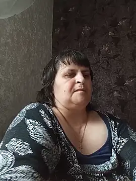 LisichkaOksana online show from May 20, 2026, 12:02 pm