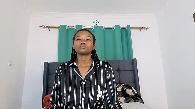 Snapshot of Dream_Girlz chatting on July 19, 2026, 7:10 pm Dream Girlz online show from July 19, 2026, 7:10 pm