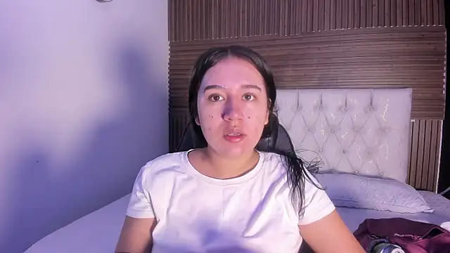 Snapshot of SweetNova1 chatting on July 8, 2026, 10:21 pm SweetNova1 online show from July 8, 2026, 10:21 pm