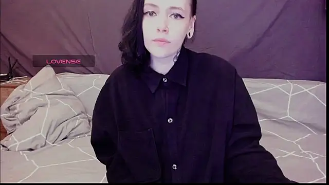 Snapshot of Polly_Megan chatting on June 21, 2026, 8:47 pm Polly Megan online show from June 21, 2026, 8:47 pm