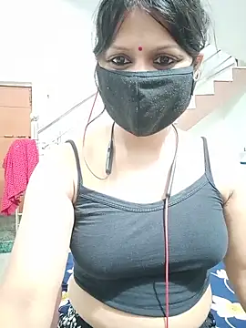 ZOYA-STRIP online show from May 30, 2026, 4:23 pm