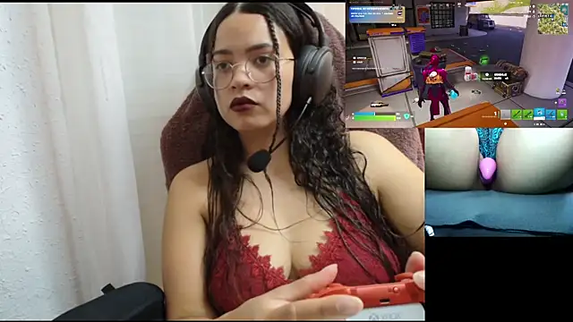 Snapshot of scarletdollof chatting on May 22, 2026, 6:06 pm scarletdollof online show from May 22, 2026, 6:06 pm