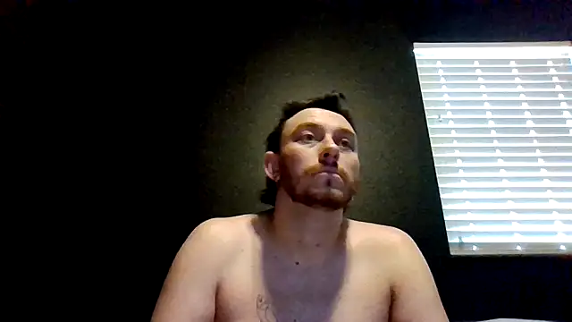 Tallhungcloudyyy online show from May 27, 2026, 11:12 pm