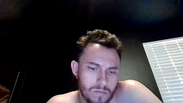 Tallhungcloudyyy online show from May 23, 2026, 2:43 am