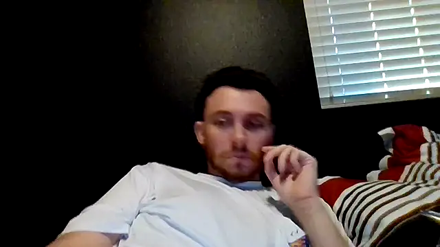 Tallhungcloudyyy online show from May 22, 2026, 2:31 am