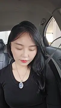 Snapshot of lylxili chatting on June 15, 2026, 5:51 am lylxili online show from June 15, 2026, 5:51 am