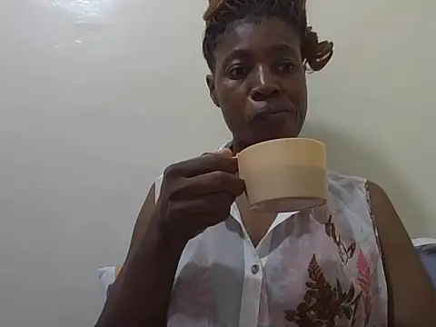 Snapshot of Eebony_Bubbly chatting on July 18, 2026, 11:41 am Eebony Bubbly online show from July 18, 2026, 11:41 am