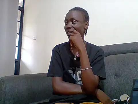 SLIM-EBONY2006 online show from June 4, 2026, 12:43 pm