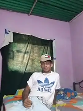 soymartinez2004 online show from August 4, 2026, 5:39 pm