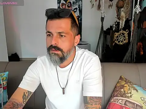 Snapshot of Miguel_angeel_ chatting on July 17, 2026, 4:48 pm Miguel angeel online show from July 17, 2026, 4:48 pm