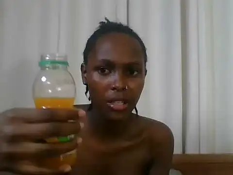 Snapshot of Sleek_petite chatting on June 22, 2026, 7:00 pm Sleek petite online show from June 22, 2026, 7:00 pm