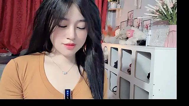 Bee-Cherry online show from May 29, 2026, 6:14 pm