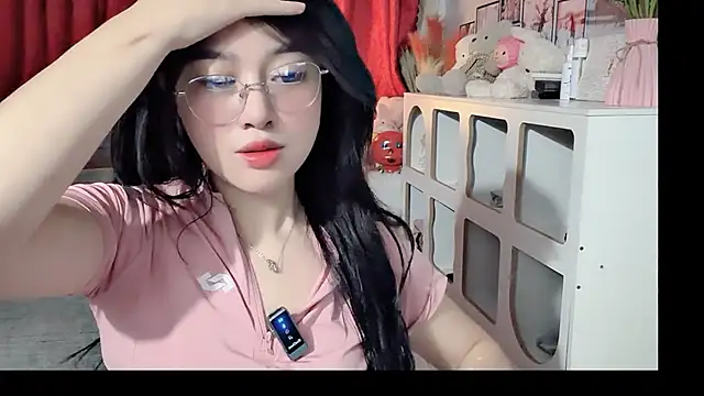 Bee-Cherry online show from May 26, 2026, 5:38 am