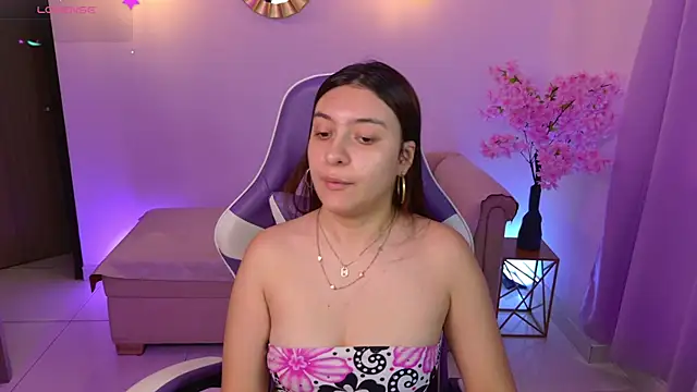Snapshot of mayavexx chatting on July 7, 2026, 3:48 pm mayavexx online show from July 7, 2026, 3:48 pm