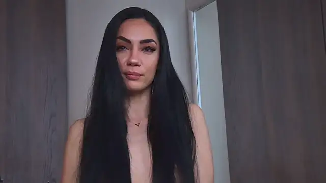 Snapshot of VivienneStark chatting on June 18, 2026, 8:25 pm VivienneStark online show from June 18, 2026, 8:25 pm
