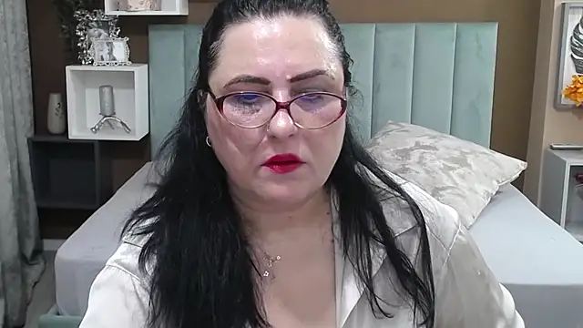 ValerieSmithsx online show from June 3, 2026, 5:52 am