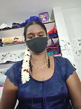 madhushree143 online show from July 22, 2026, 5:26 pm
