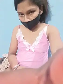 Naughty-Savi online show from June 19, 2026, 6:03 pm
