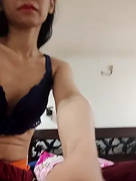 Alisaa0716 online show from June 2, 2026, 10:26 am