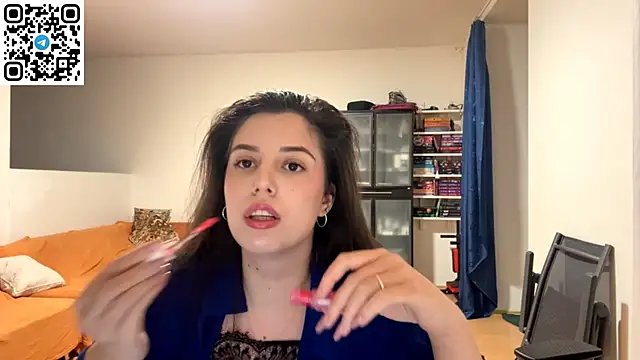 SweetFenomen67 online show from May 24, 2026, 7:03 pm