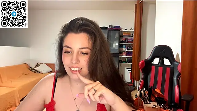 SweetFenomen67 online show from June 13, 2026, 8:07 pm