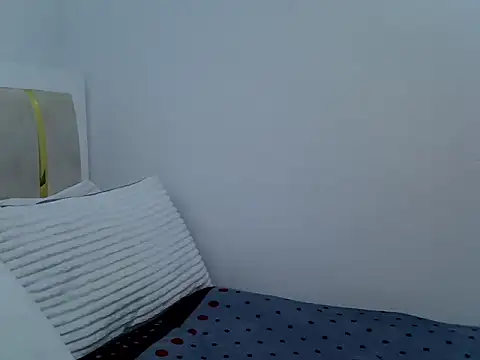 sweet-barbie25 online show from June 10, 2026, 9:38 pm