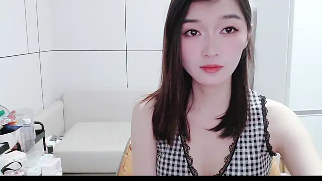 sexutor-010 online show from June 10, 2026, 5:03 pm