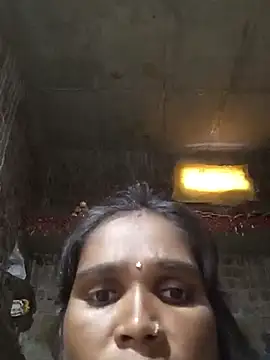 Snapshot of PINKI01990 chatting on July 3, 2026, 1:01 am PINKI01990 online show from July 3, 2026, 1:01 am