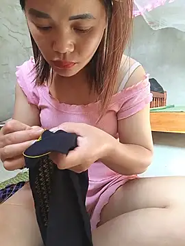 Snapshot of Emma-sin chatting on July 14, 2026, 1:38 am Emma-sin online show from July 14, 2026, 1:38 am