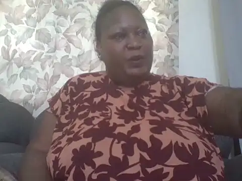 Snapshot of fat_ebonyqueen chatting on July 2, 2026, 8:42 am fat ebonyqueen online show from July 2, 2026, 8:42 am