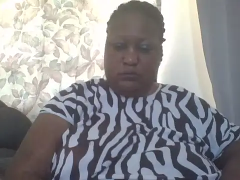 Snapshot of fat_ebonyqueen chatting on July 20, 2026, 10:39 am fat ebonyqueen online show from July 20, 2026, 10:39 am