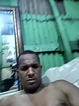 luis391986 online show from May 31, 2026, 4:40 am