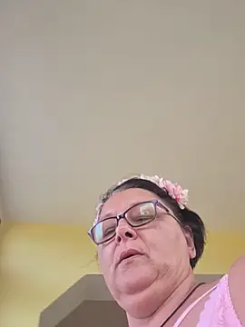 Snapshot of Diana_Diafan chatting on June 20, 2026, 2:55 pm Diana Diafan online show from June 20, 2026, 2:55 pm