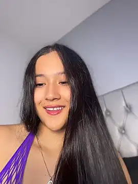 Snapshot of amara_huxly chatting on July 20, 2026, 7:49 pm amara huxly online show from July 20, 2026, 7:49 pm