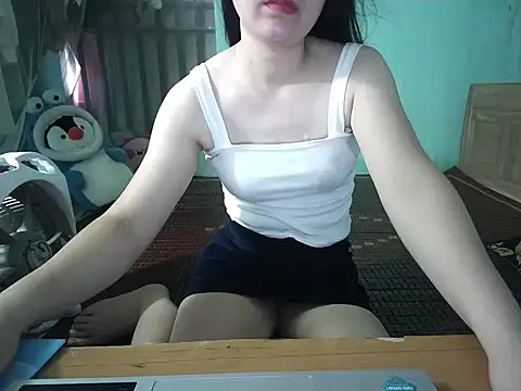 hanyna online show from May 23, 2026, 4:33 am