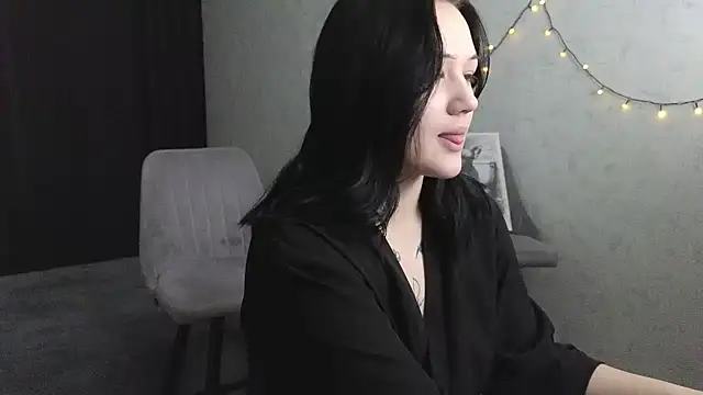 Tori cute online show from May 21, 2026, 1:03 am