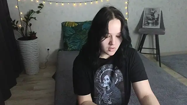 Tori cute online show from May 29, 2026, 12:38 am