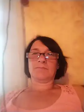 MarieSinsss online show from June 5, 2026, 4:24 pm