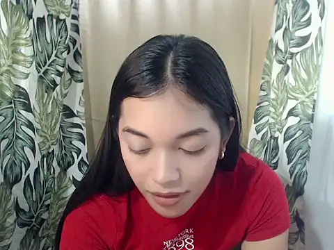 itsme gwen online show from June 3, 2026, 6:47 am