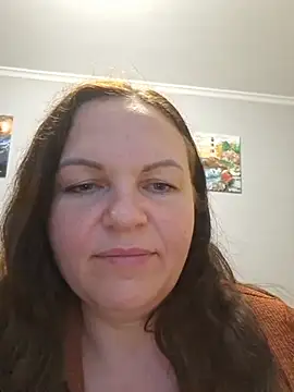 Snapshot of Meri_a chatting on July 14, 2026, 6:03 pm Meri a online show from July 14, 2026, 6:03 pm