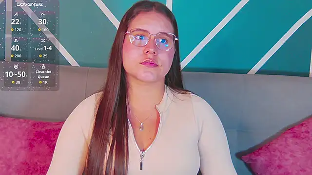 Lia Avalon online show from June 4, 2026, 12:43 pm