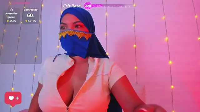Amira 002 online show from May 26, 2026, 7:34 pm