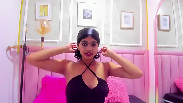 velvet girll online show from June 4, 2026, 1:16 pm