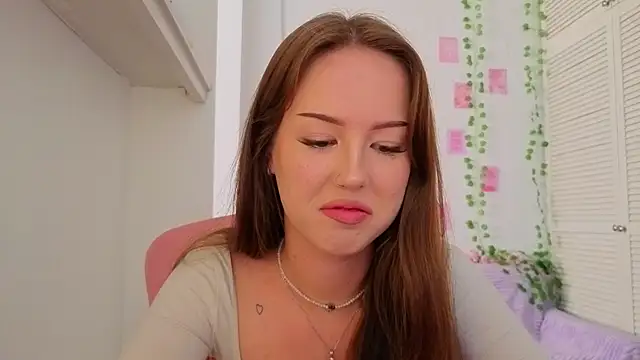 silver grl online show from July 15, 2026, 12:50 am